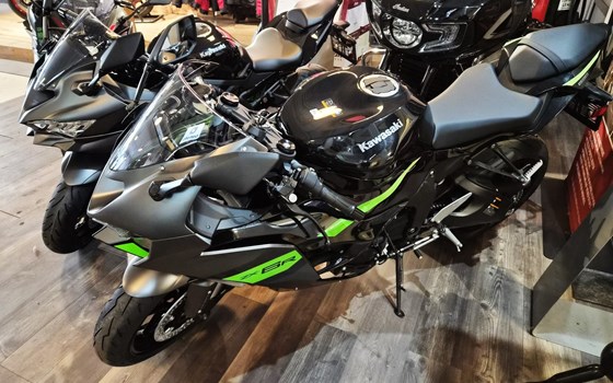 Neufahrzeug Kawasaki Ninja ZX-6R - Bild 1 Neufahrzeug Kawasaki Ninja ZX-6R - Bild 1