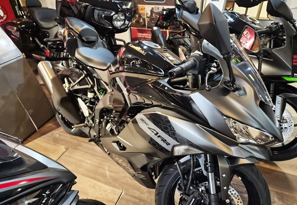 Kawasaki Ninja ZX-4RR