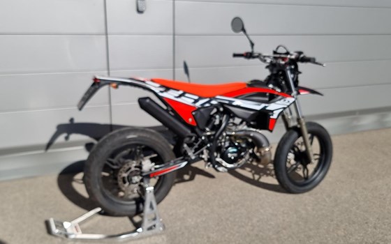 Gebrauchtmotorrad Beta RR 50 Motard - Bild 4 Gebrauchtmotorrad Beta RR 50 Motard - Bild 4