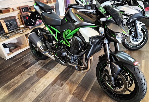 Kawasaki Z900