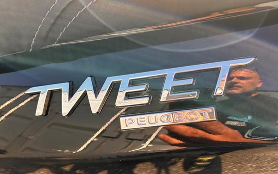 Gebrauchtmotorrad Peugeot Tweet 125 - Bild 10 Gebrauchtmotorrad Peugeot Tweet 125 - Bild 10