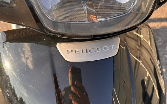 Gebrauchtmotorrad Peugeot Tweet 125 - Bild 11 Gebrauchtmotorrad Peugeot Tweet 125 - Bild 11