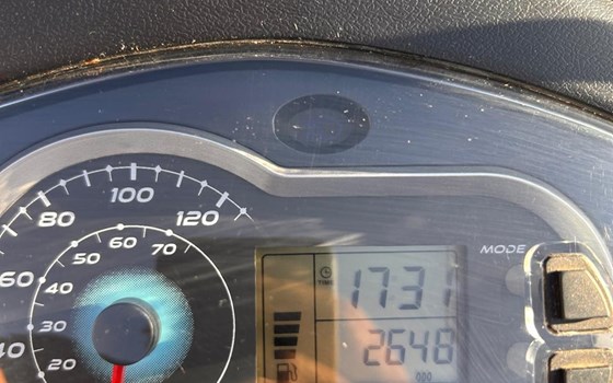 Gebrauchtmotorrad Peugeot Tweet 125 - Bild 6 Gebrauchtmotorrad Peugeot Tweet 125 - Bild 6