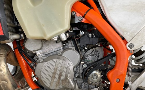 Gebrauchtmotorrad KTM 250 EXC TPI - Bild 9 Gebrauchtmotorrad KTM 250 EXC TPI - Bild 9