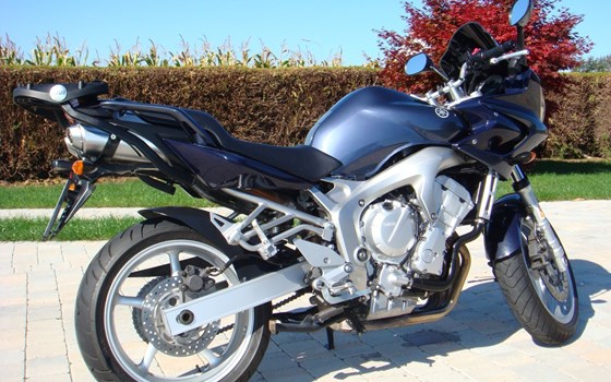 Gebrauchtmotorrad Yamaha FZ6 Fazer - Bild 1 Gebrauchtmotorrad Yamaha FZ6 Fazer - Bild 1