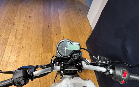 Neufahrzeug Triumph Speed 400 - Bild 7