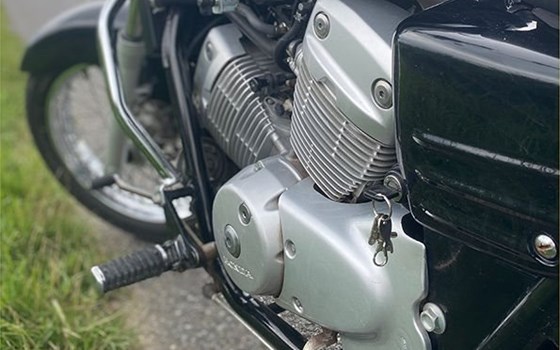 Gebrauchtmotorrad Honda VT 125 Shadow - Bild 10 Gebrauchtmotorrad Honda VT 125 Shadow - Bild 10