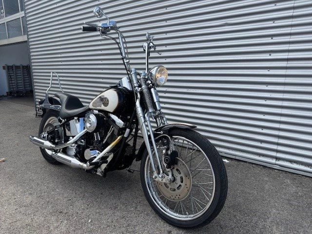 Harley-Davidson Softail Springer FXSTS (Two-Tone Lackierung) - Bild 3