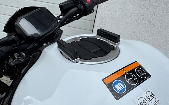 Gebrauchtmotorrad Kawasaki Z900 - Bild 8