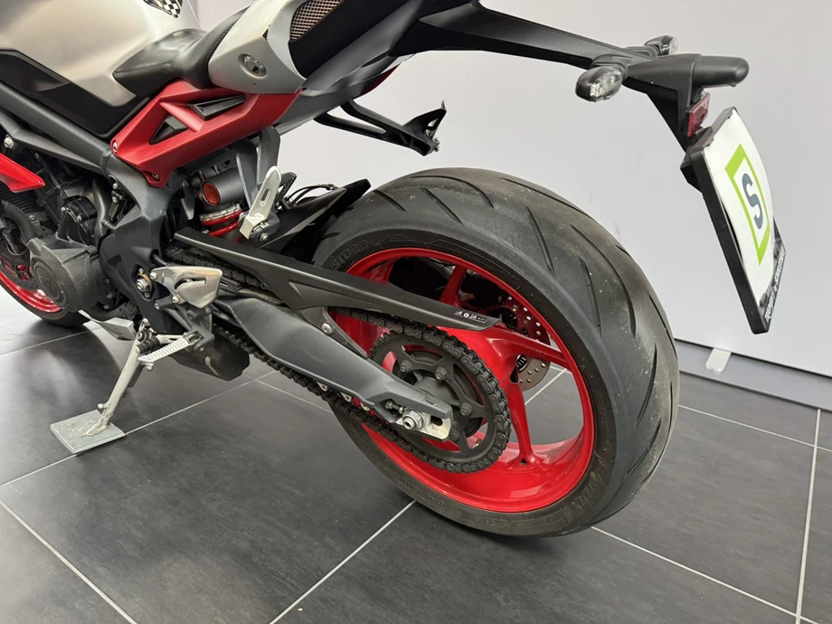 Angebot Triumph Street Triple RX Bild 6: Angebot Triumph Street Triple RX