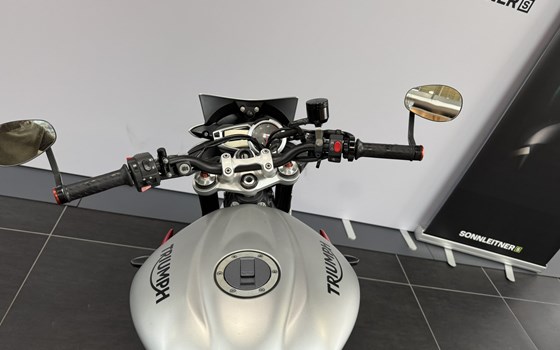 Gebrauchtmotorrad Triumph Street Triple RX - Bild 7 Gebrauchtmotorrad Triumph Street Triple RX - Bild 7