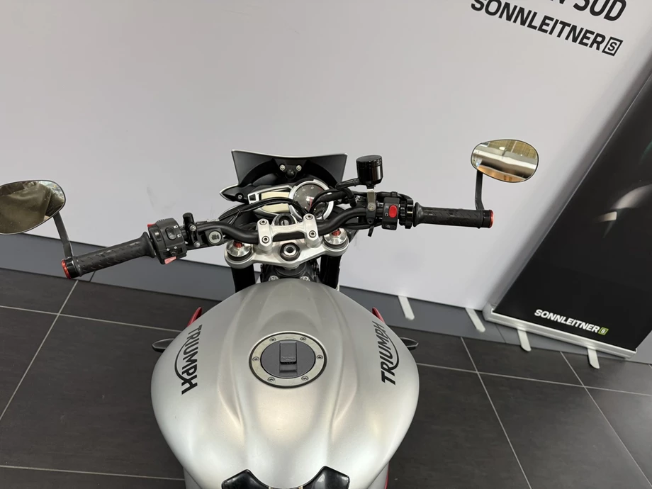 Angebot Triumph Street Triple RX Bild 7: Angebot Triumph Street Triple RX