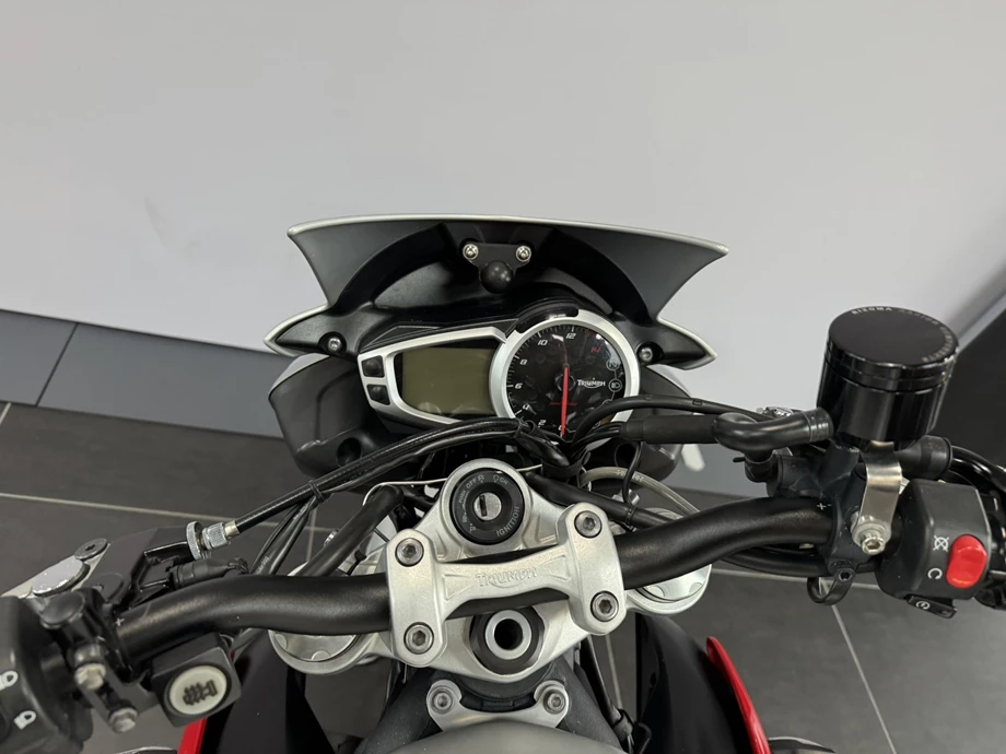 Angebot Triumph Street Triple RX Bild 8: Angebot Triumph Street Triple RX