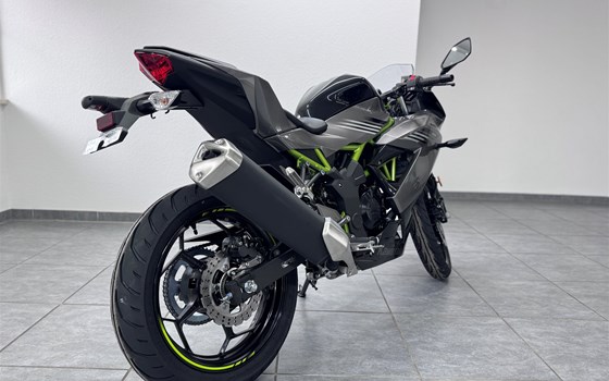Neufahrzeug Kawasaki Ninja 125 - Bild 10