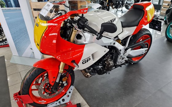 Gebrauchtmotorrad Yamaha XSR900 GP - Bild 1 Gebrauchtmotorrad Yamaha XSR900 GP - Bild 1