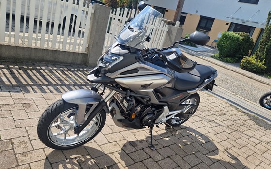 Gebrauchtmotorrad Honda NC750X - Bild 2 Gebrauchtmotorrad Honda NC750X - Bild 2