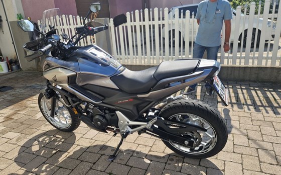 Gebrauchtmotorrad Honda NC750X - Bild 3 Gebrauchtmotorrad Honda NC750X - Bild 3
