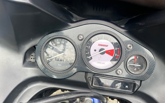 Gebrauchtmotorrad Yamaha TDM 850 - Bild 3 Gebrauchtmotorrad Yamaha TDM 850 - Bild 3