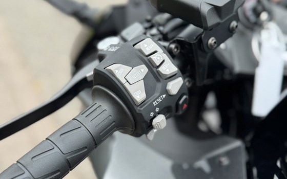 Gebrauchtmotorrad Kawasaki Ninja 1100SX - Bild 10