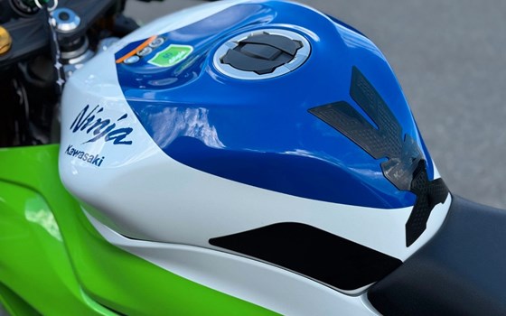 Gebrauchtmotorrad Kawasaki Ninja ZX-6R 40th Anniversary Edition - Bild 18
