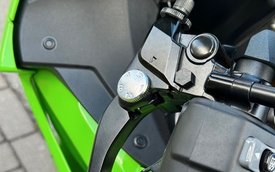 Gebrauchtmotorrad Kawasaki Ninja ZX-6R 40th Anniversary Edition - Bild 21