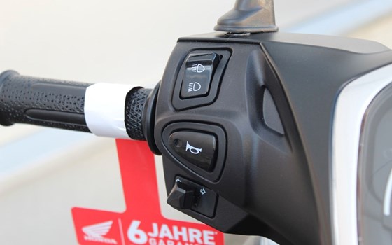 Neufahrzeug Honda SH125 - Bild 19