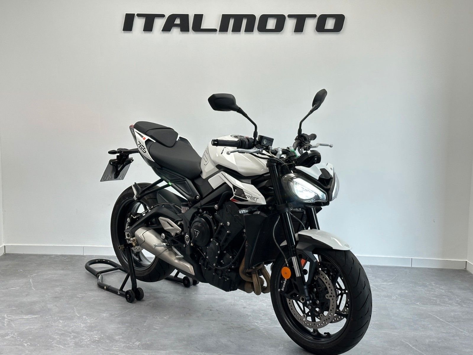 Triumph Street Triple 765 R A2 