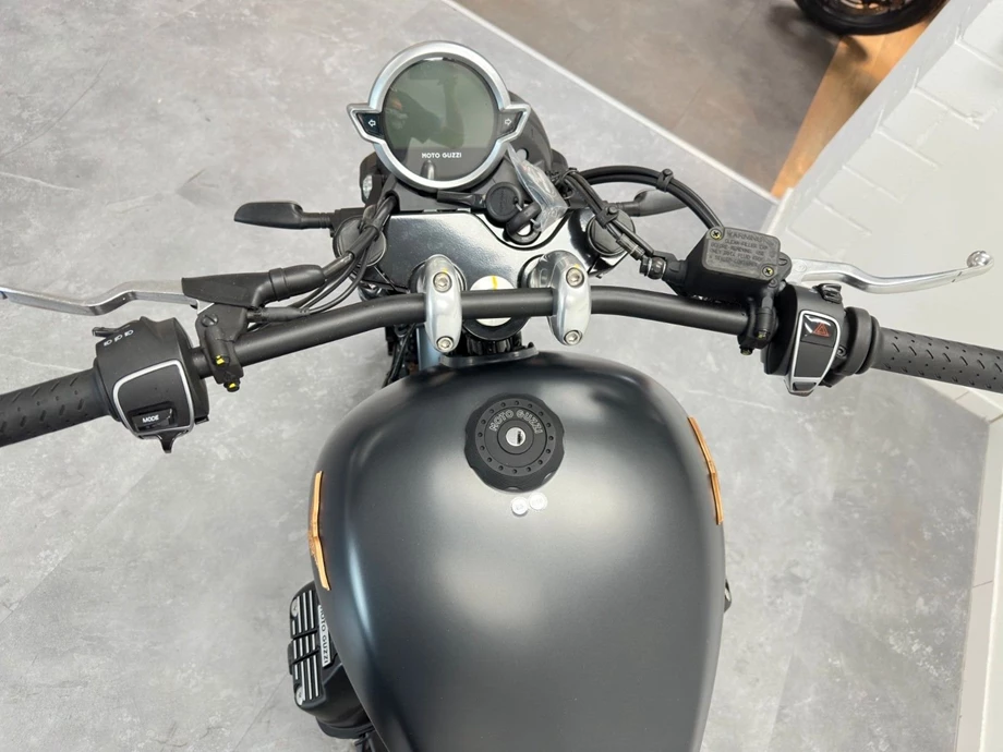 Angebot Moto Guzzi V9 Bobber Special Edition Bild 6: Angebot Moto Guzzi V9 Bobber Special Edition