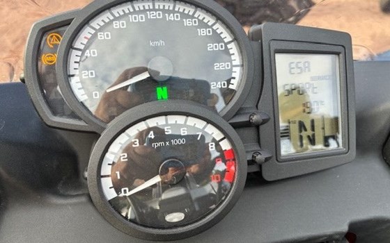 Gebrauchtmotorrad BMW F 800 GT - Bild 9