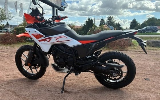 Neufahrzeug KTM 390 Adventure X - Bild 4