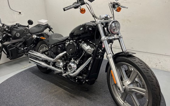 Neufahrzeug Harley-Davidson Softail Street Bob FXBB - Bild 4