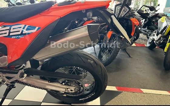 Neufahrzeug KTM 690 SMC R - Bild 2