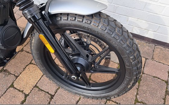 Gebrauchtmotorrad Moto Guzzi V7 Stone - Bild 5