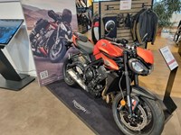 Gebrauchtmotorrad Triumph Street Triple R