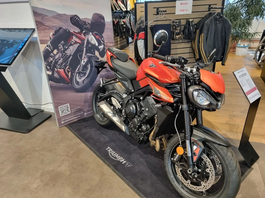 Angebot Triumph Street Triple 765 R Bild 1: Angebot Triumph Street Triple 765 R