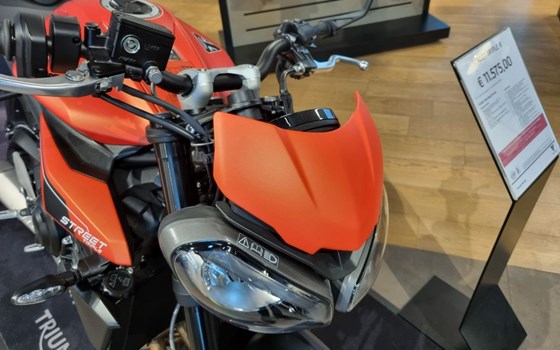 Gebrauchtmotorrad Triumph Street Triple 765 R - Bild 4