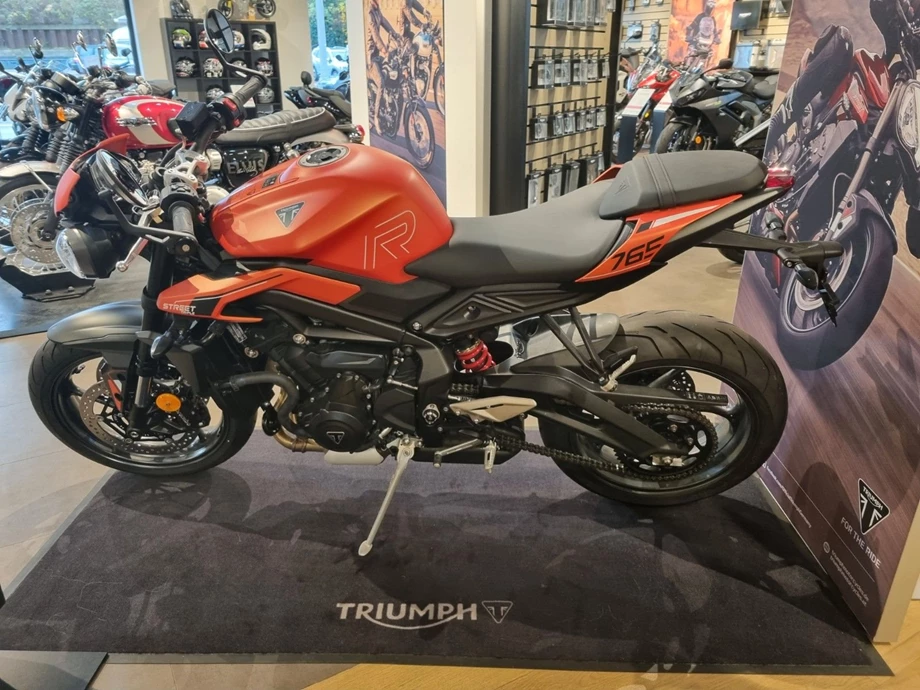 Angebot Triumph Street Triple 765 R Bild 5: Angebot Triumph Street Triple 765 R