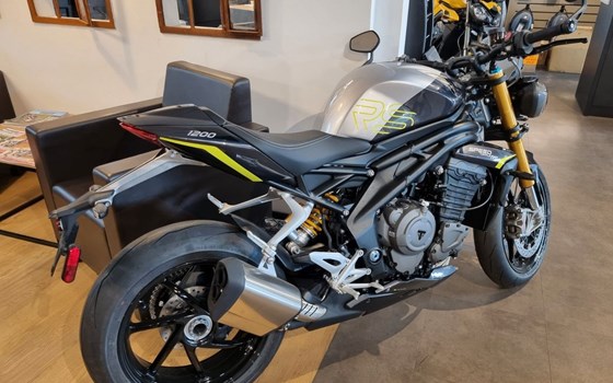 Gebrauchtmotorrad Triumph Speed Triple 1200 RS - Bild 3