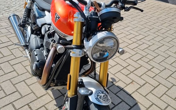 Gebrauchtmotorrad Triumph Speed Twin 1200 RS - Bild 3