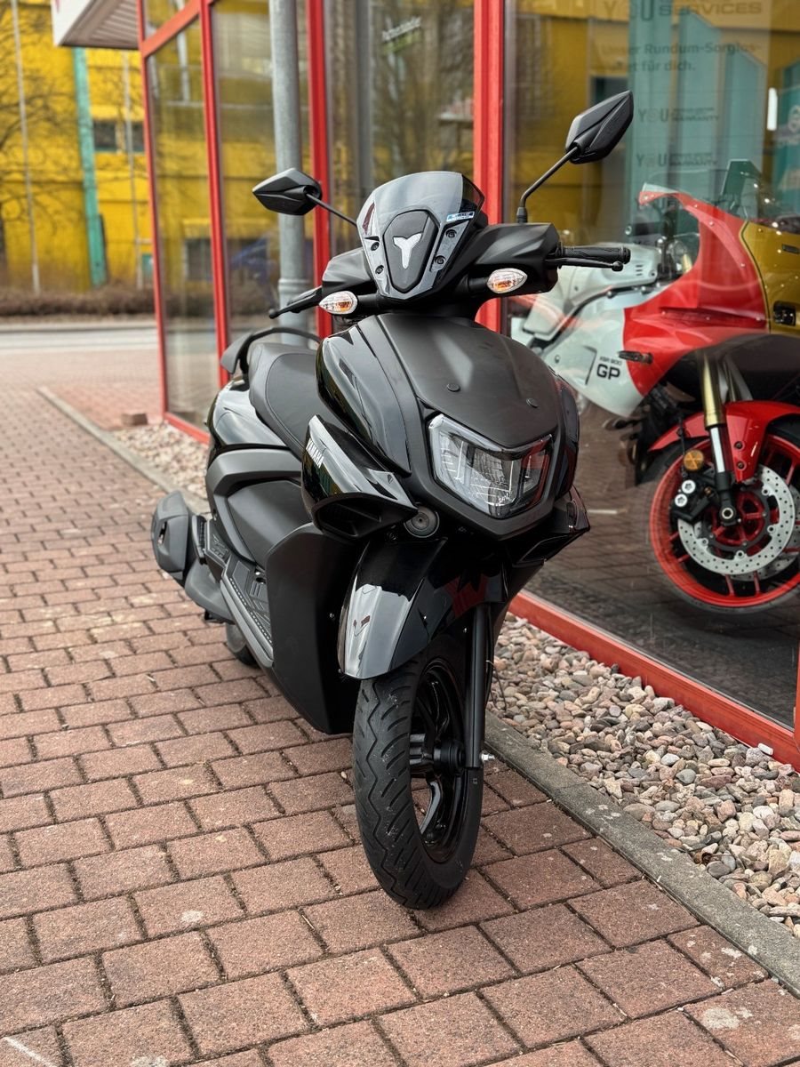Yamaha RayZR
