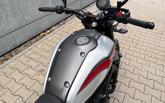 Gebrauchtmotorrad Yamaha XSR900 - Bild 11