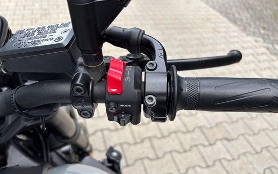 Gebrauchtmotorrad Yamaha XSR900 - Bild 12