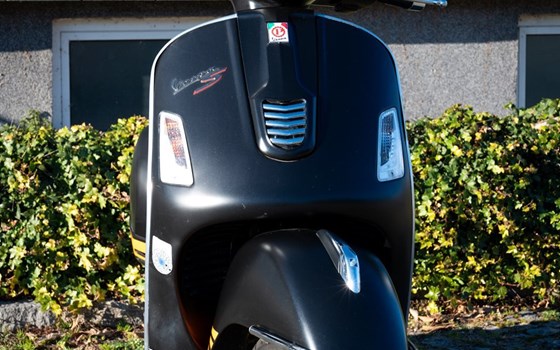 Gebrauchtmotorrad Vespa GTS 125 Super Sport - Bild 4 Gebrauchtmotorrad Vespa GTS 125 Super Sport - Bild 4