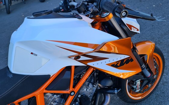 Gebrauchtmotorrad KTM 1290 Super Duke - Bild 7 Gebrauchtmotorrad KTM 1290 Super Duke - Bild 7