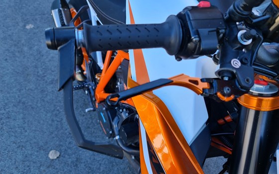 Gebrauchtmotorrad KTM 1290 Super Duke - Bild 8 Gebrauchtmotorrad KTM 1290 Super Duke - Bild 8