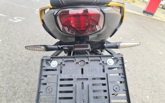 Gebrauchtmotorrad Triumph Street Triple 765 RS - Bild 12 Gebrauchtmotorrad Triumph Street Triple 765 RS - Bild 12