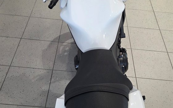 Neufahrzeug Kawasaki Z650 - Bild 5 Neufahrzeug Kawasaki Z650 - Bild 5