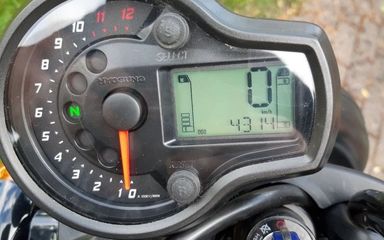 Gebrauchtmotorrad Hyosung Aquila GV 125 Cruiser - Bild 6