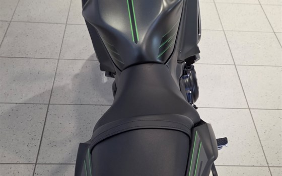 Neufahrzeug Kawasaki Ninja 650 - Bild 5 Neufahrzeug Kawasaki Ninja 650 - Bild 5