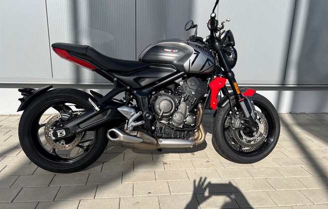 Triumph Trident 660